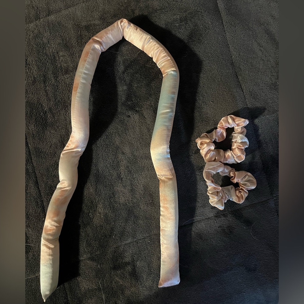 Kitsch heatless curlers